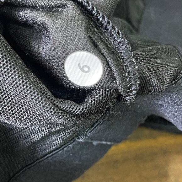 Lululemon LOT of 3 Black Red Lavender Tank Top T shirt Athletic Tops Women's 6 - Picture 4 of 13